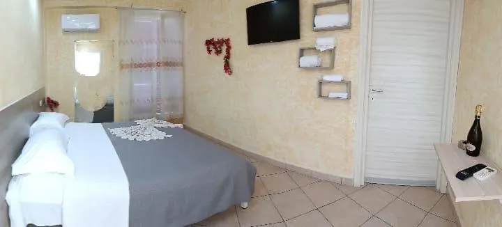 Crisan B&B Affittacamere-1